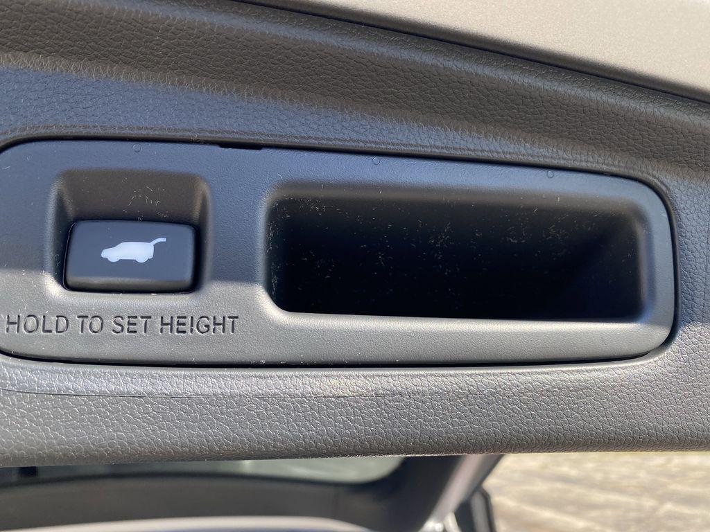 new 2026 Honda CR-V Hybrid car, priced at $39,683