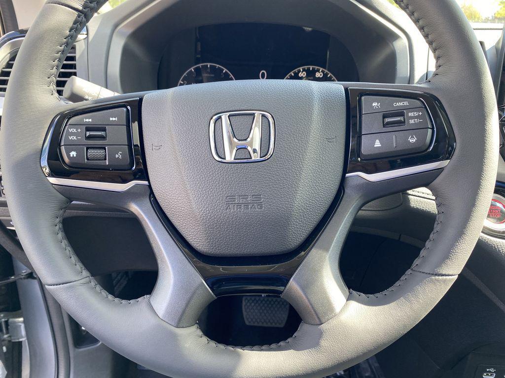 new 2026 Honda Odyssey car, priced at $45,433