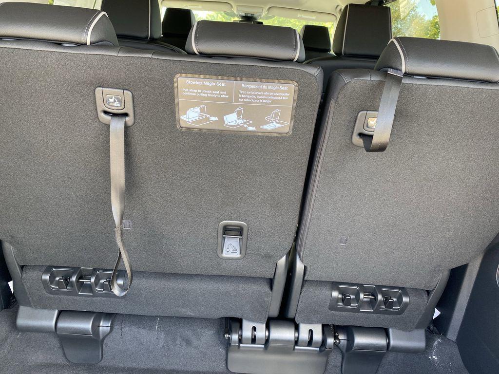 new 2026 Honda Odyssey car, priced at $45,433