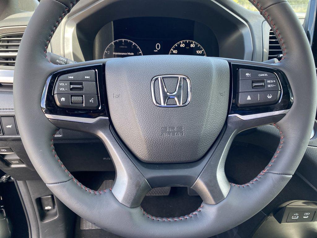 new 2026 Honda Odyssey car, priced at $43,042