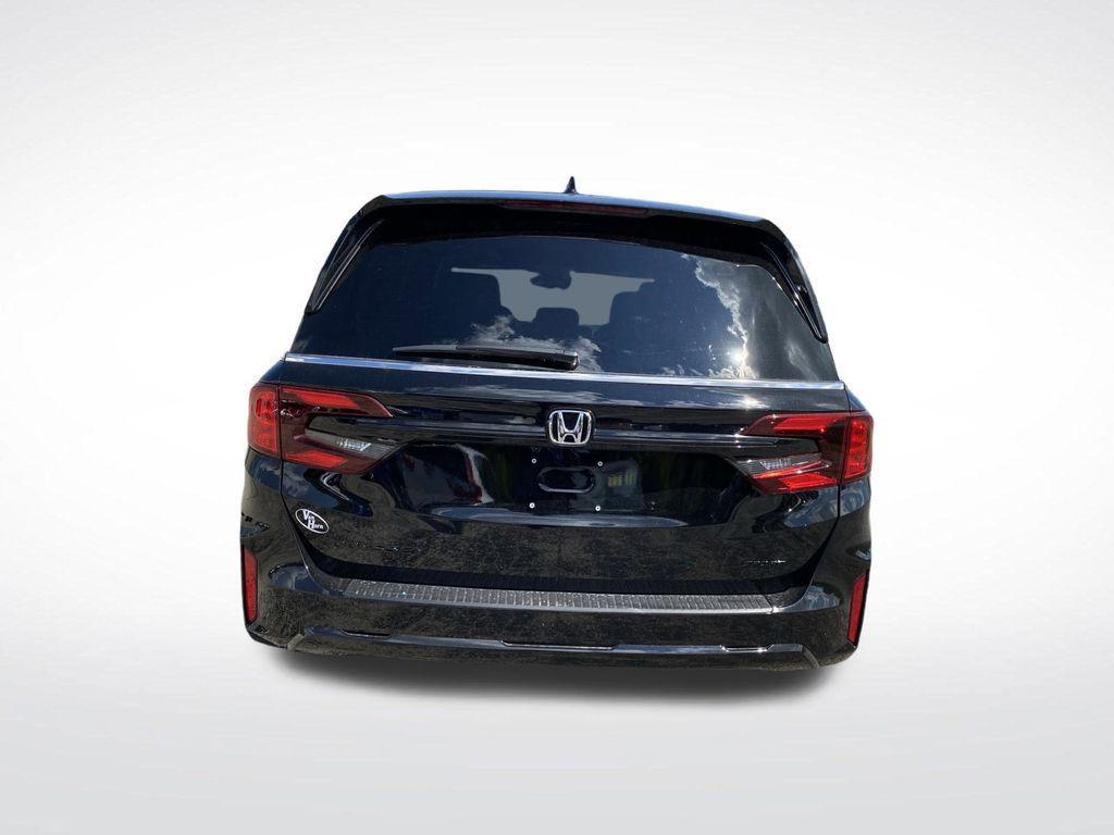 new 2026 Honda Odyssey car, priced at $43,042