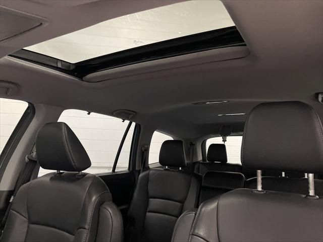 used 2022 Honda Pilot car, priced at $28,960