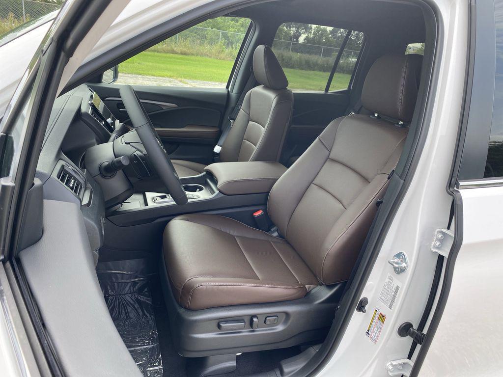 new 2025 Honda Ridgeline car, priced at $41,542
