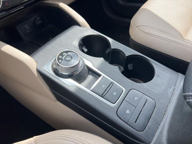 used 2022 Ford Escape car, priced at $24,247