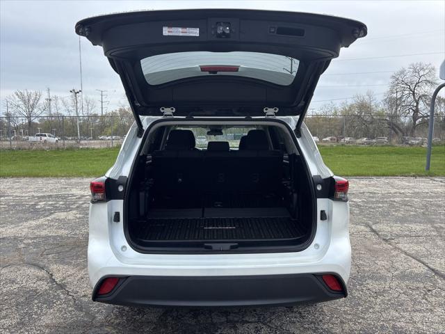 used 2021 Toyota Highlander car, priced at $22,866