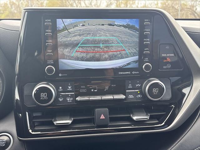 used 2021 Toyota Highlander car, priced at $22,866