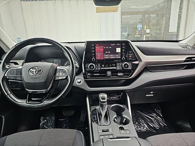 used 2021 Toyota Highlander car, priced at $22,336