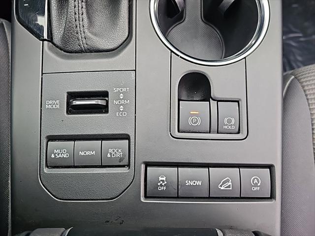 used 2021 Toyota Highlander car, priced at $22,336