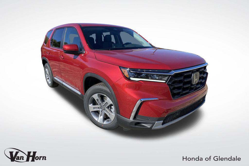 new 2025 Honda Pilot car, priced at $45,383