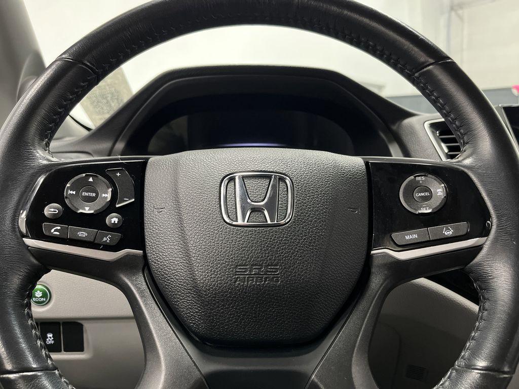 used 2020 Honda Pilot car, priced at $27,955