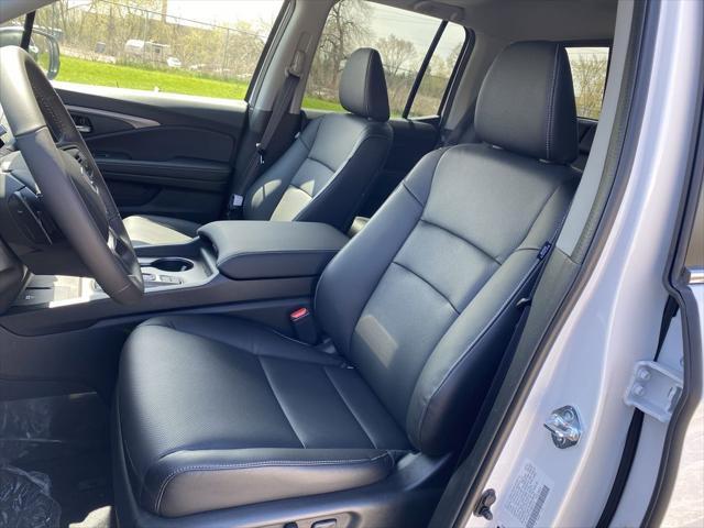 new 2025 Honda Ridgeline car, priced at $41,542