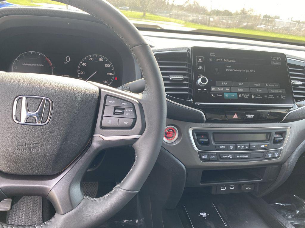 new 2025 Honda Ridgeline car, priced at $39,490
