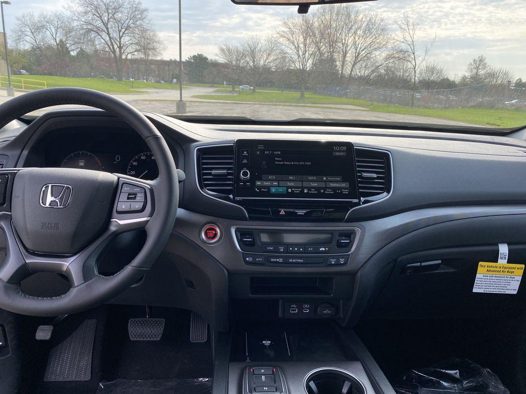 new 2025 Honda Ridgeline car, priced at $39,490