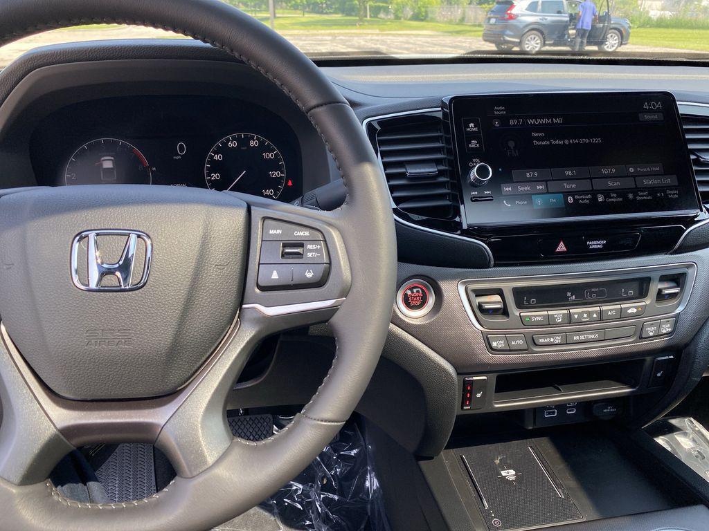 new 2025 Honda Ridgeline car, priced at $41,542