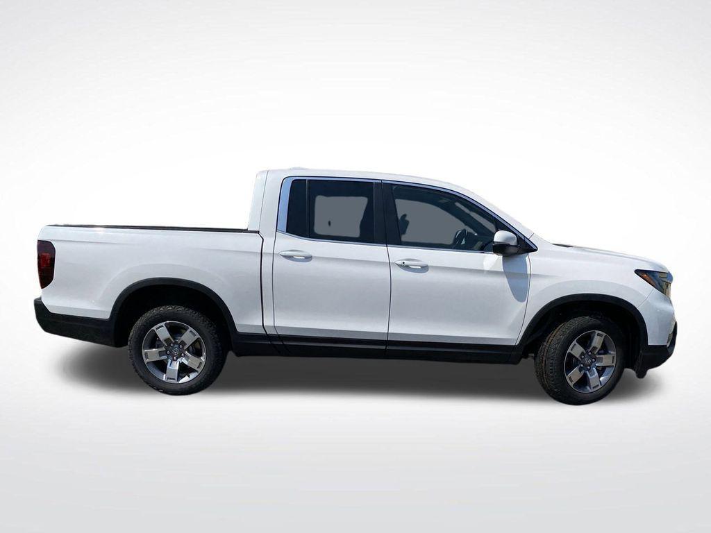 new 2025 Honda Ridgeline car, priced at $41,542