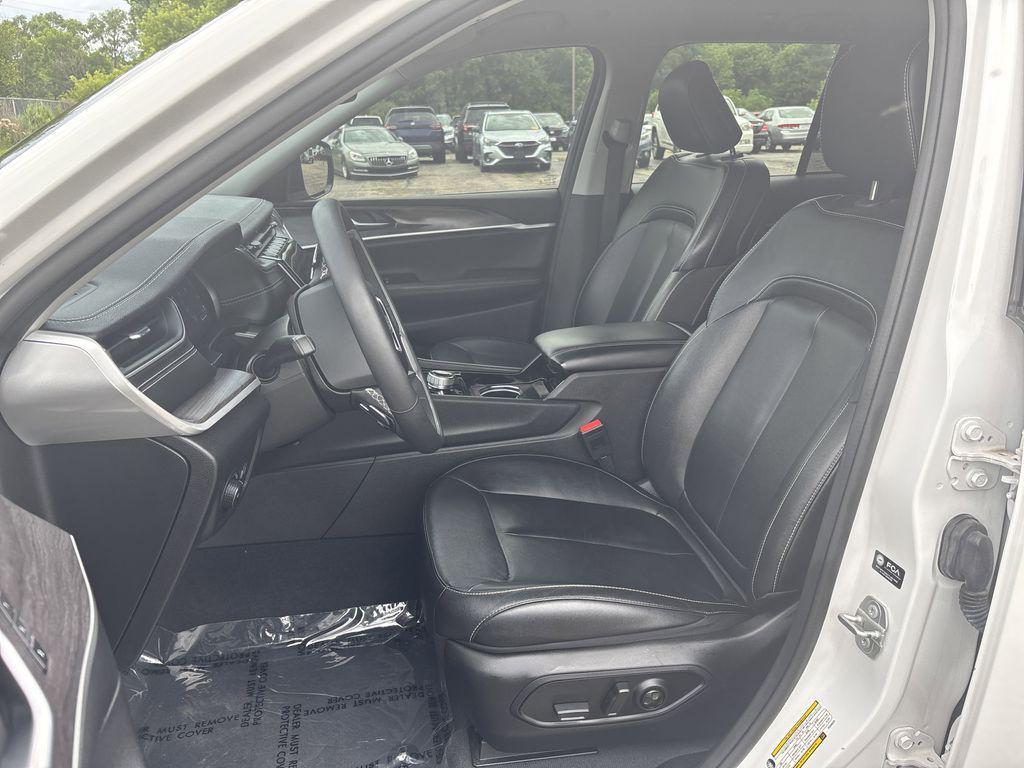 used 2023 Jeep Grand Cherokee car, priced at $30,340