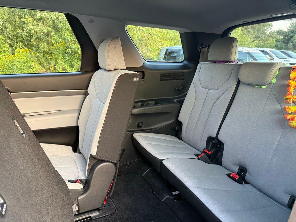 used 2022 Hyundai Palisade car, priced at $28,000