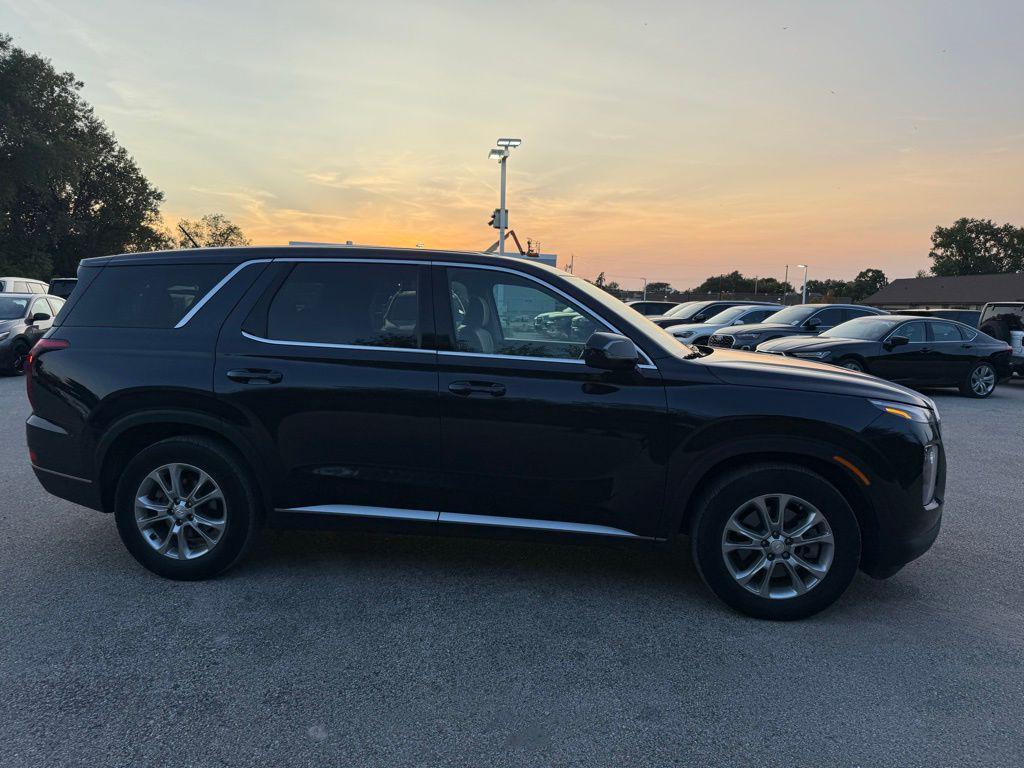 used 2022 Hyundai Palisade car, priced at $28,000