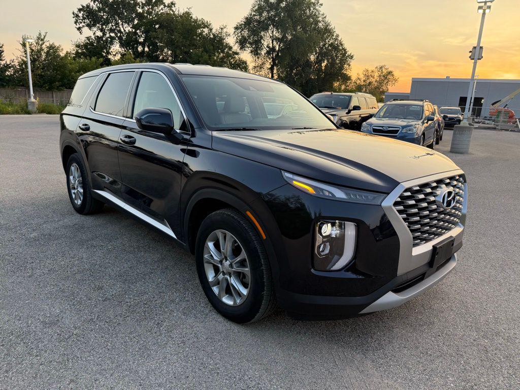 used 2022 Hyundai Palisade car, priced at $28,000