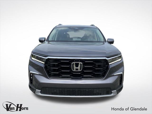 new 2025 Honda Pilot car, priced at $53,250