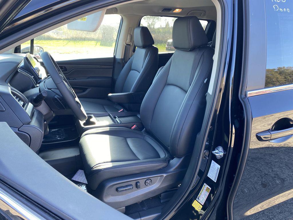 new 2026 Honda Odyssey car, priced at $42,783