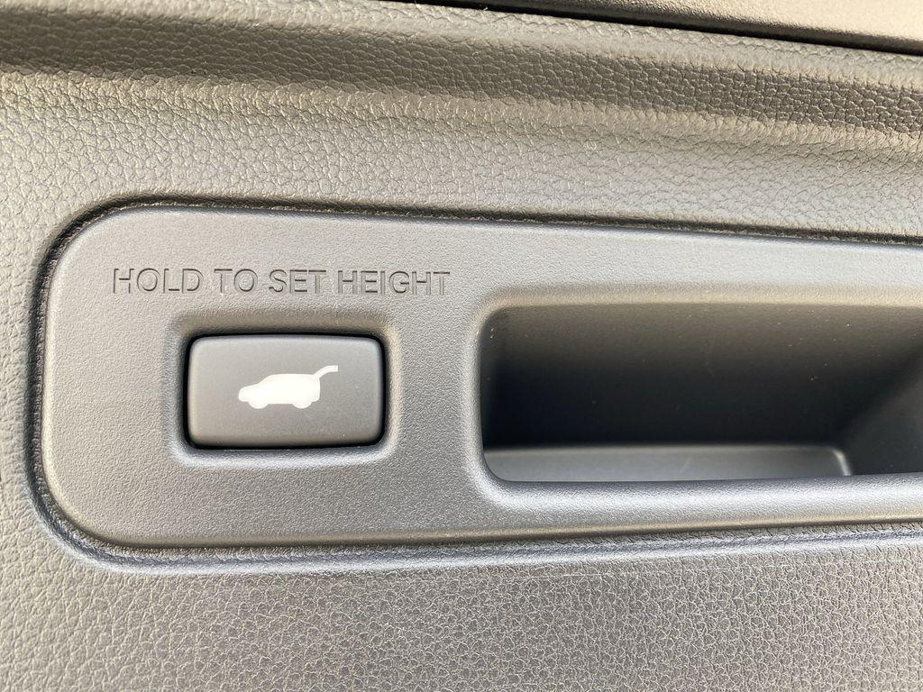 new 2025 Honda Pilot car, priced at $47,339