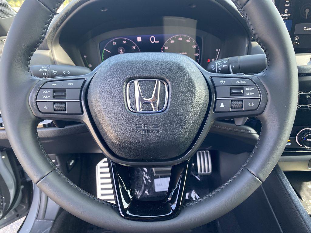 new 2025 Honda Accord Hybrid car, priced at $33,800