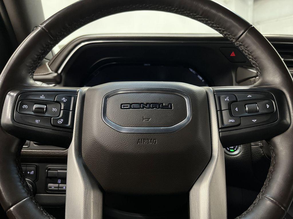 used 2023 GMC Yukon XL car, priced at $76,649