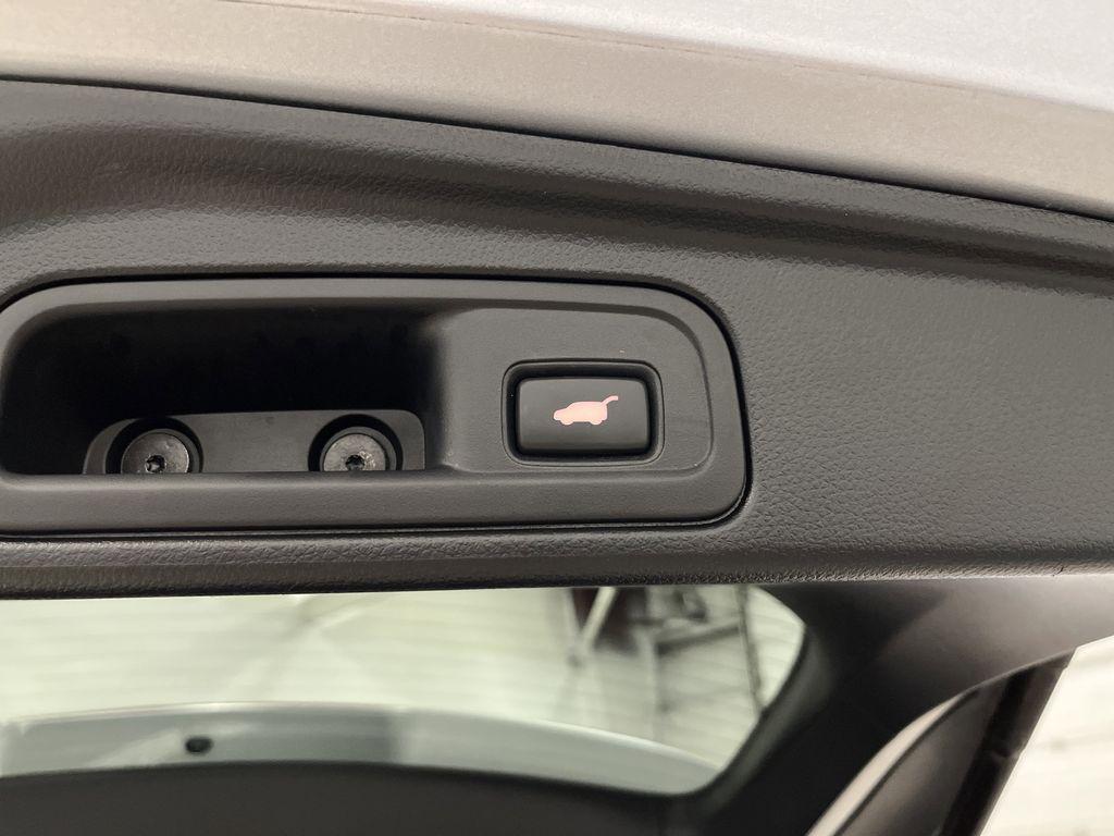 used 2020 Honda Pilot car, priced at $27,576