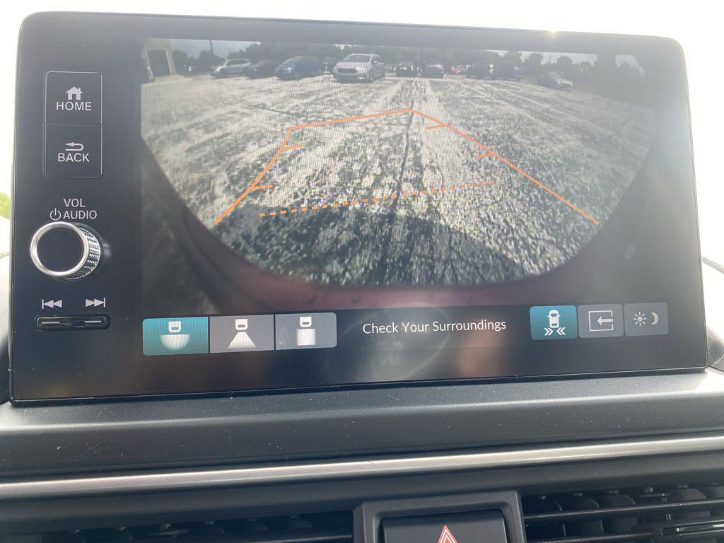 new 2025 Honda Pilot car, priced at $50,605