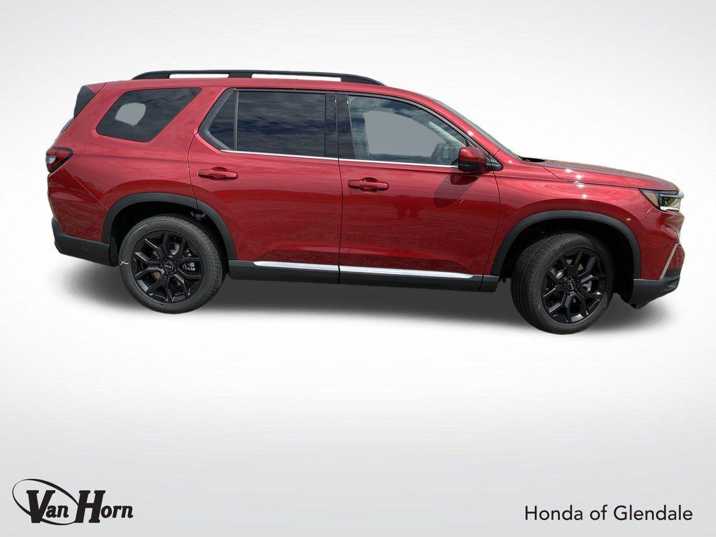 new 2025 Honda Pilot car, priced at $50,605