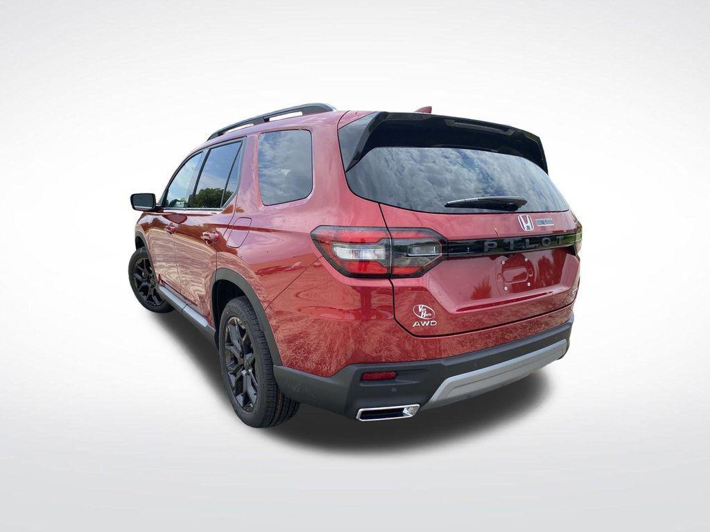 new 2025 Honda Pilot car, priced at $50,605