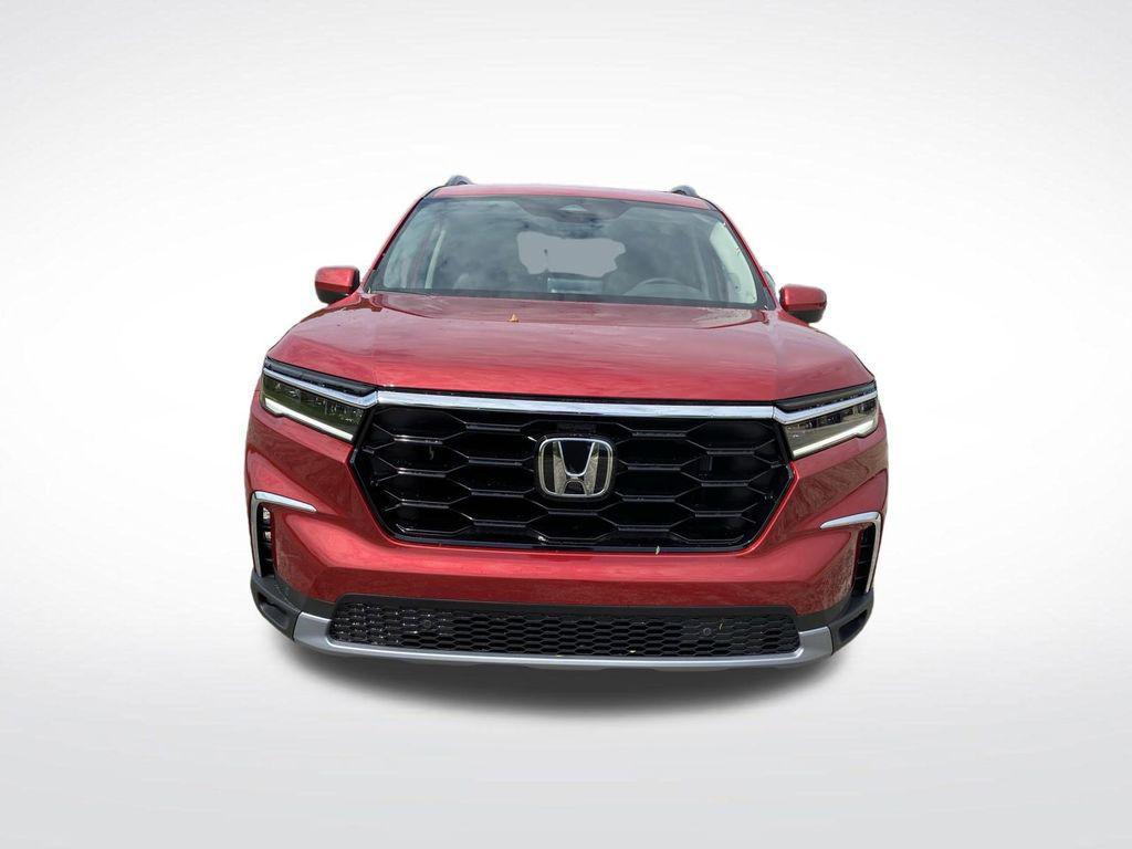 new 2025 Honda Pilot car, priced at $50,605