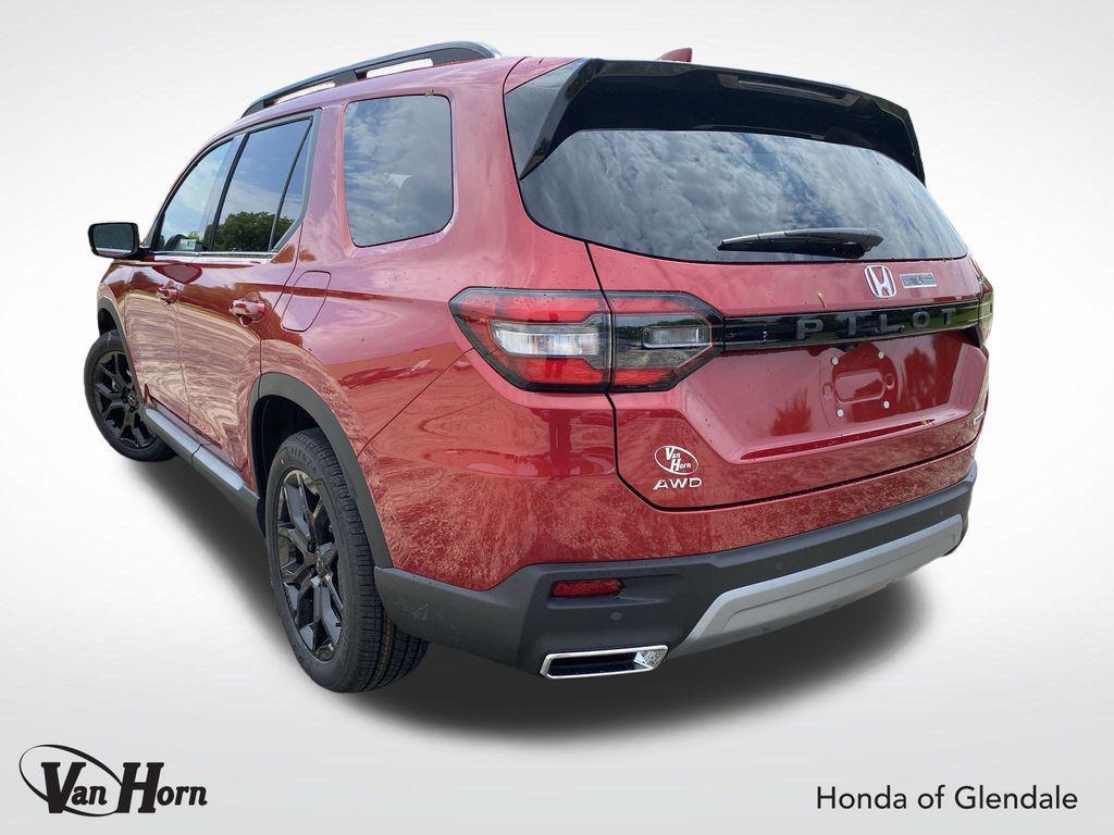 new 2025 Honda Pilot car, priced at $50,605