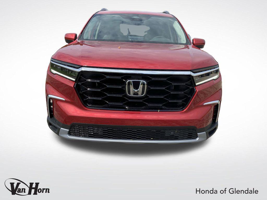 new 2025 Honda Pilot car, priced at $50,605