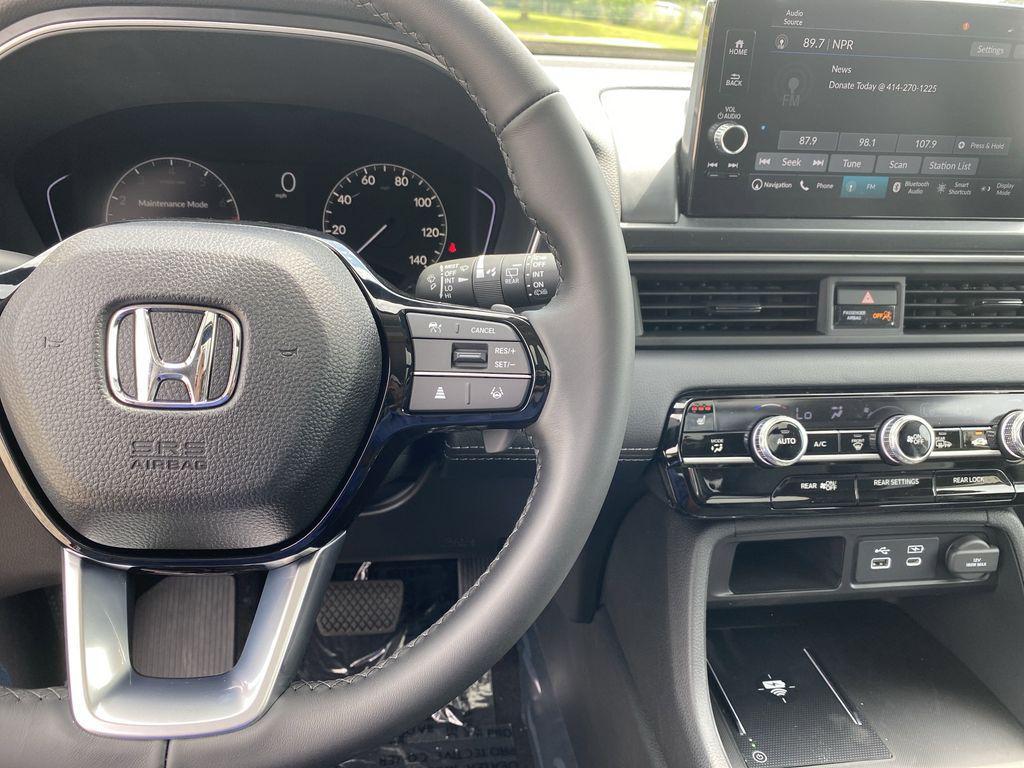 new 2025 Honda Pilot car, priced at $50,605