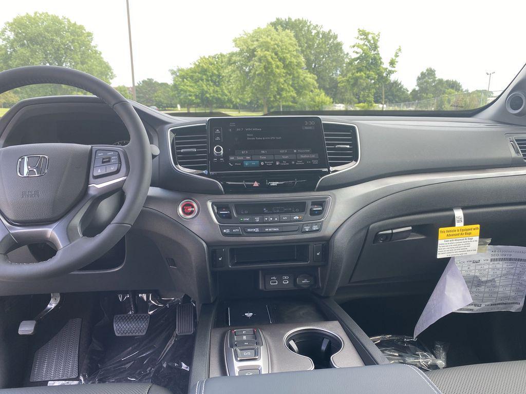 new 2025 Honda Ridgeline car, priced at $41,542