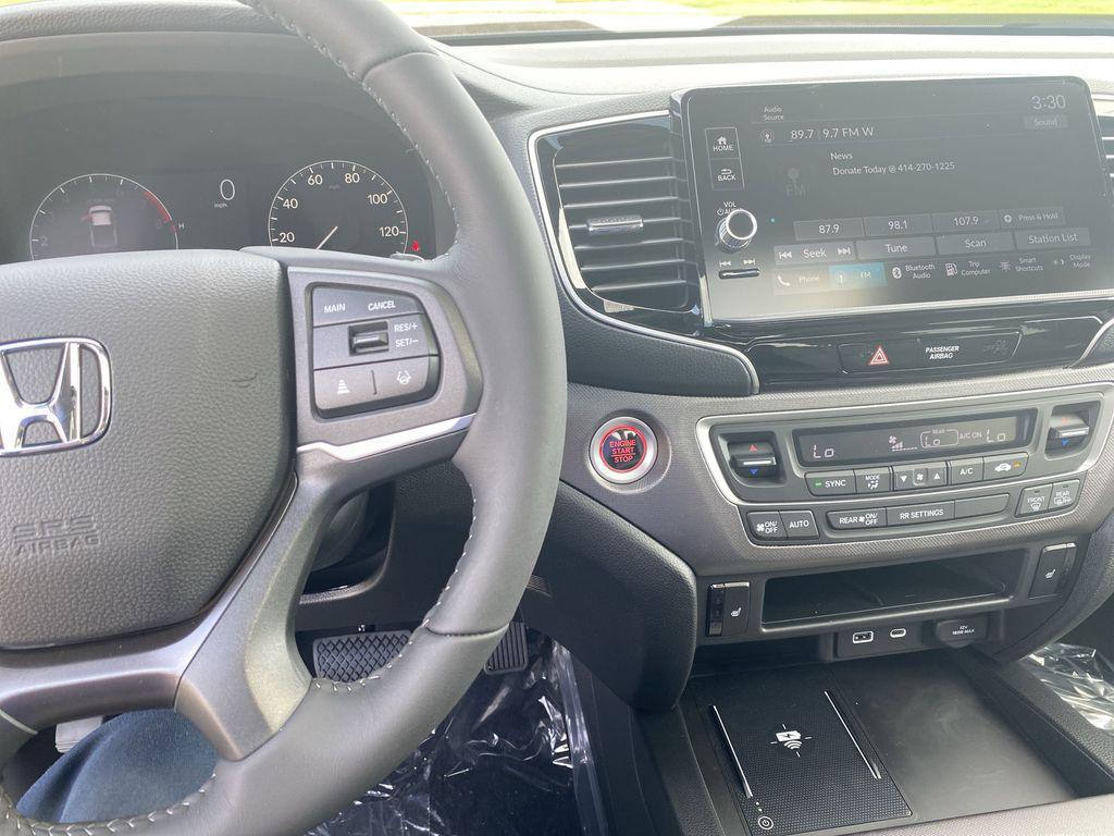 new 2025 Honda Ridgeline car, priced at $41,542