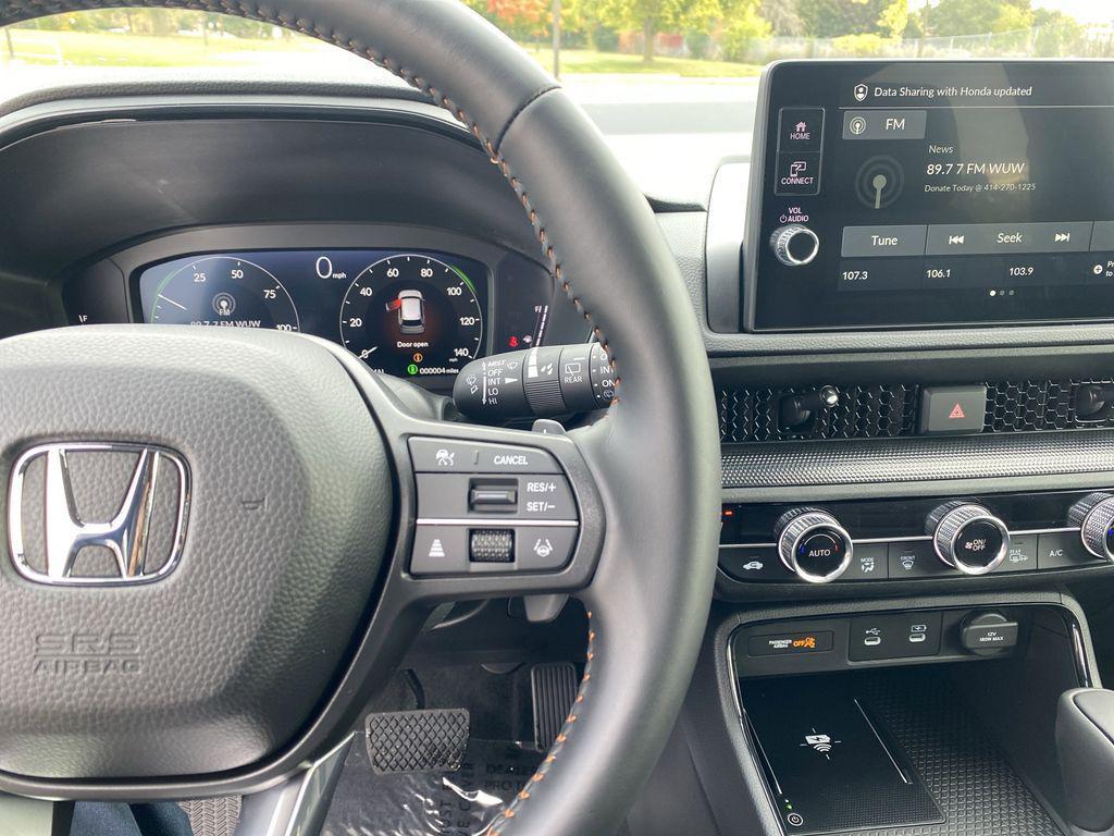 new 2026 Honda CR-V Hybrid car, priced at $40,115