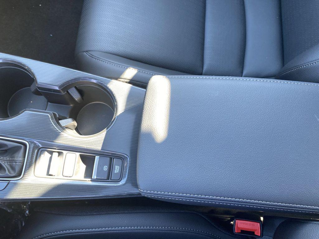 new 2026 Honda Civic Hybrid car, priced at $31,588