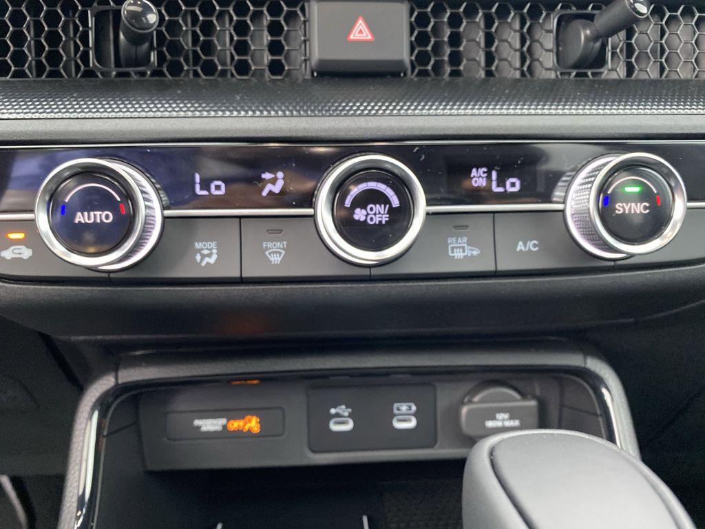 new 2026 Honda CR-V Hybrid car, priced at $40,115