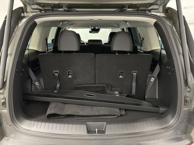 used 2024 Hyundai Santa Fe car, priced at $31,047