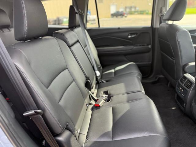 used 2022 Honda Pilot car, priced at $32,999