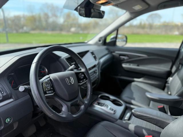 used 2022 Honda Pilot car, priced at $32,999