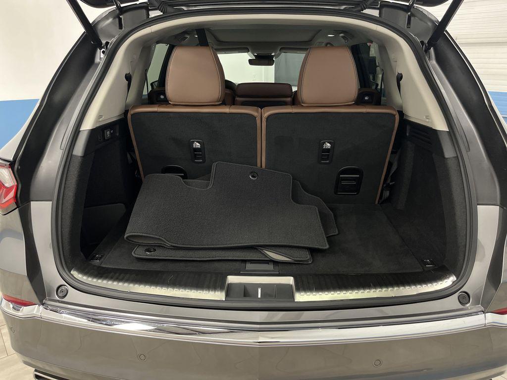 used 2025 Acura MDX car, priced at $58,000