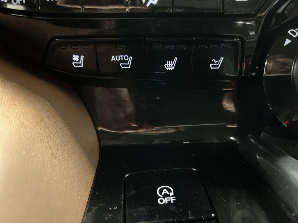 used 2025 Acura MDX car, priced at $58,000