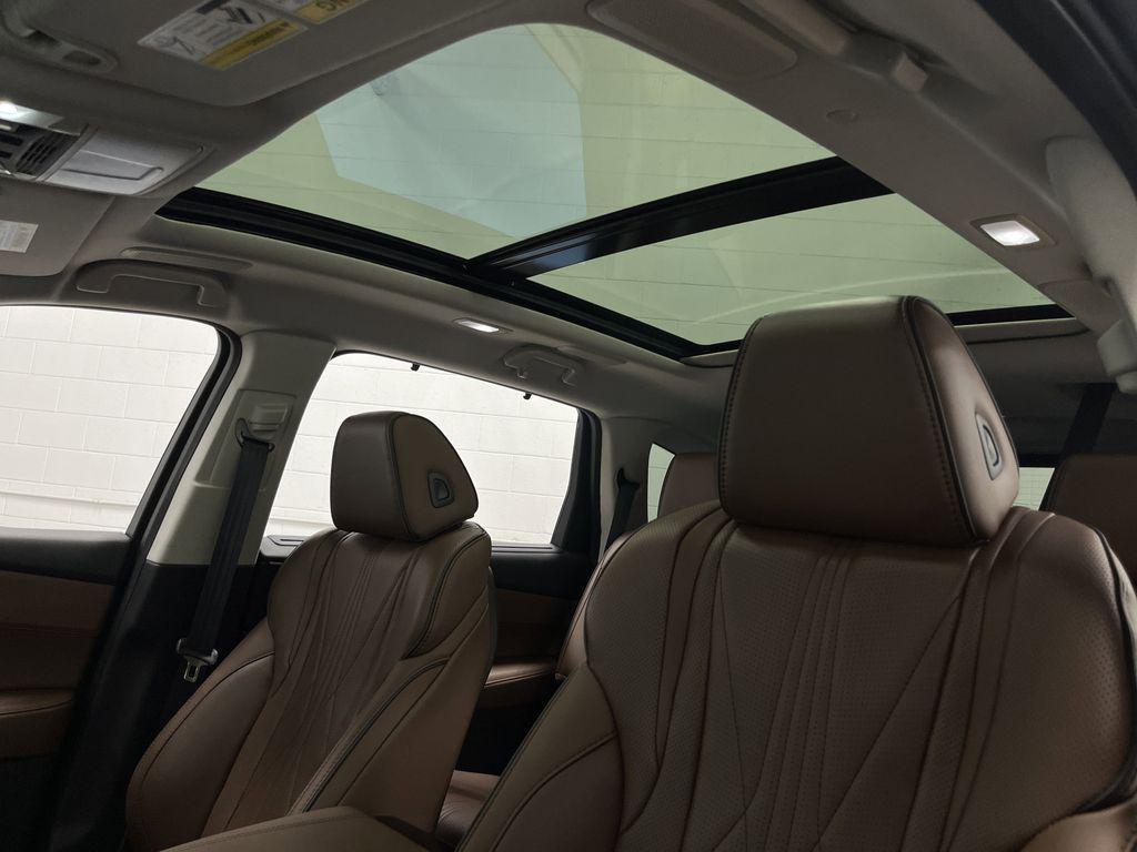 used 2025 Acura MDX car, priced at $58,000