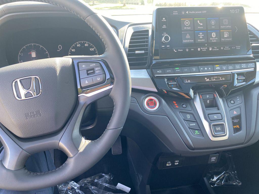 new 2026 Honda Odyssey car, priced at $42,164