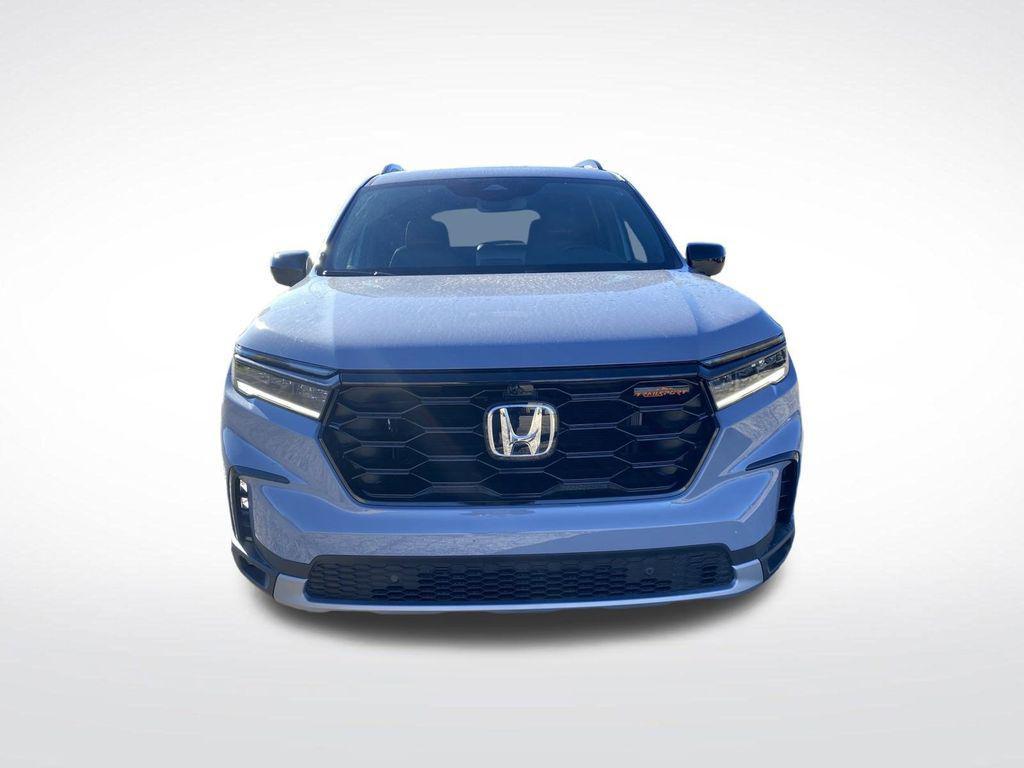 new 2025 Honda Pilot car, priced at $47,219