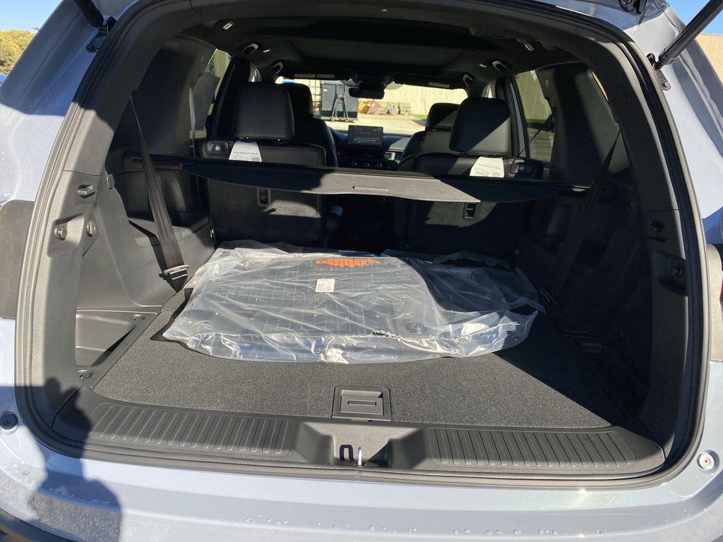 new 2025 Honda Pilot car, priced at $47,219